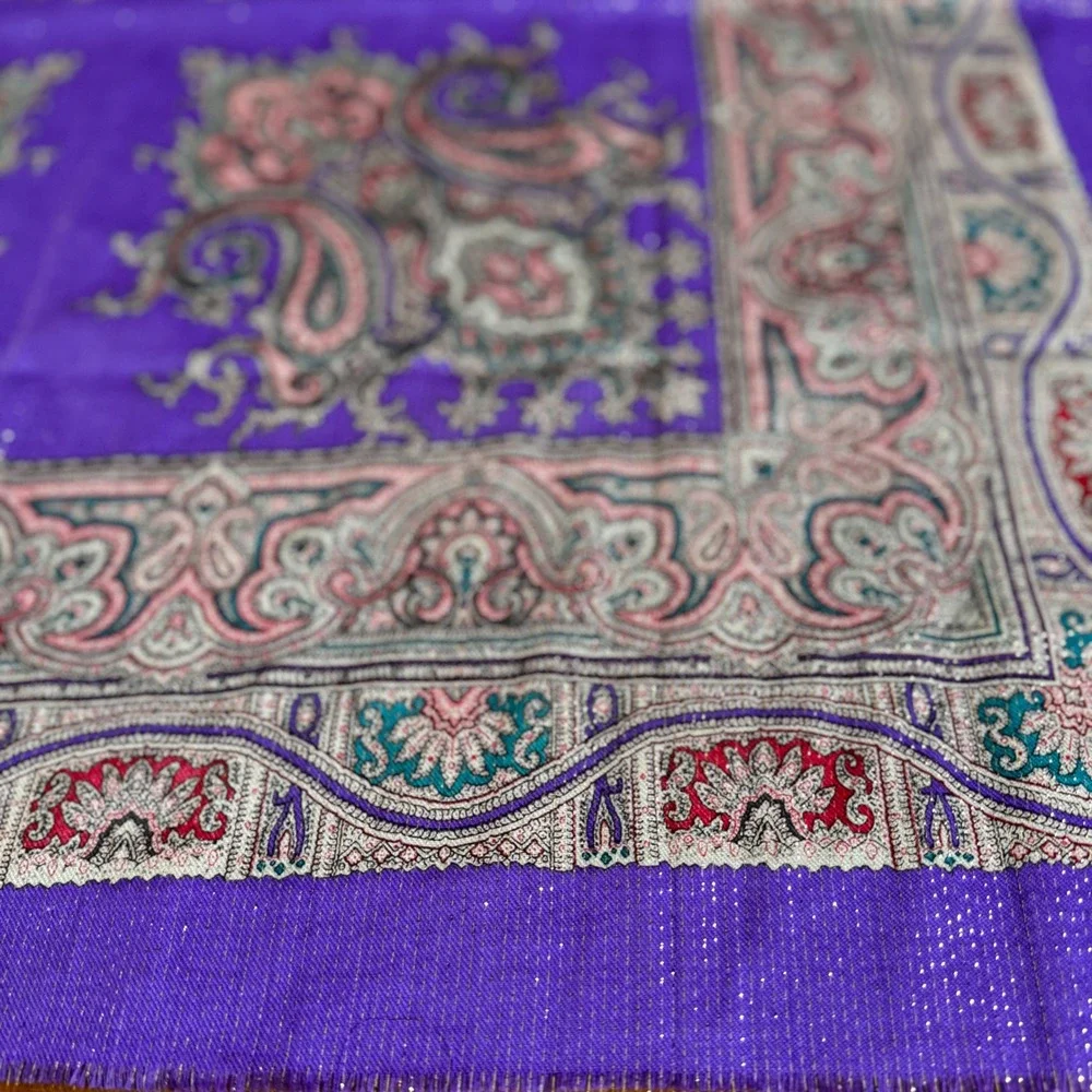 The Specialty House Scarf Women OS Purple Excellent‎ Wool Lurex Paisley 33x35